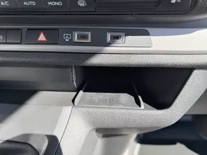 Photo 17 Peugeot Expert  FGN M DIESEL 150 CH MANUELLE