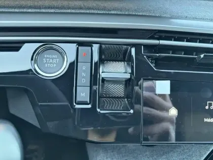 Photo 13 Peugeot 3008  Hybrid 145 e-DCS6