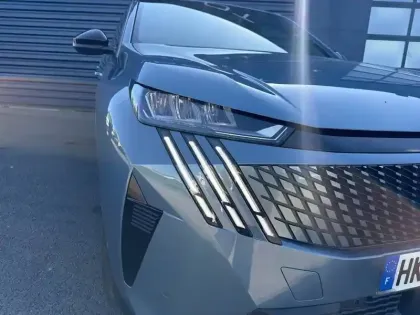 Photo 15 Peugeot 3008  Hybrid 145 e-DCS6