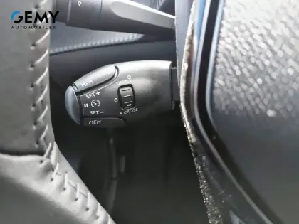 Photo 14 Peugeot 208  Electrique 50 kWh 136ch