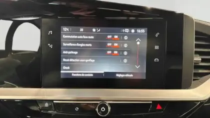 Photo 10 Opel Mokka  Electrique 136 ch & Batterie 50 kWh