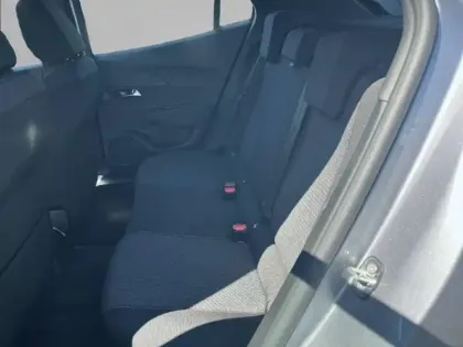 Photo 11 Peugeot 2008  Hybrid 110 e-DCS6