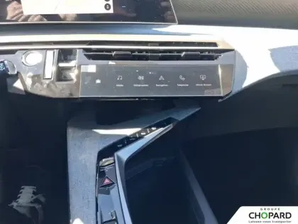 Photo 15 Peugeot 3008  Electrique 210 ch 73 kWh