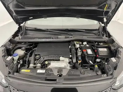 Photo 20 Peugeot 2008  PureTech 130 S&S BVM6