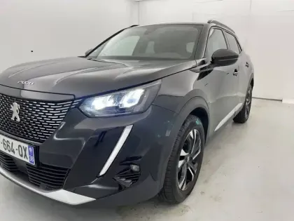 Photo 23 Peugeot 2008  PureTech 130 S&S BVM6