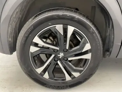 Photo 18 Peugeot 2008  PureTech 130 S&S BVM6