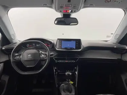 Photo 29 Peugeot 2008  PureTech 130 S&S BVM6