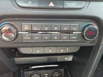 Photo 14 Kia Ceed  1.6 T-GDi 204 ch ISG DCT7