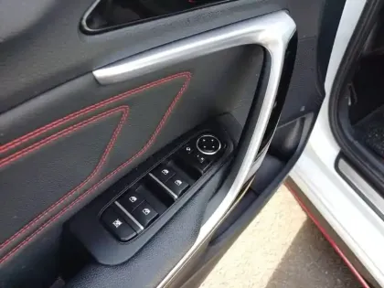 Photo 26 Kia Ceed  1.6 T-GDi 204 ch ISG DCT7