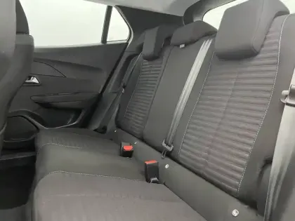 Photo 14 Peugeot 2008  PureTech 130 S&S EAT8