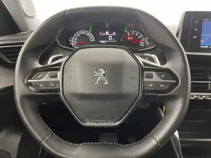 Photo 22 Peugeot 2008  PureTech 130 S&S EAT8