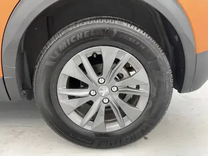 Photo 15 Peugeot 2008  PureTech 130 S&S EAT8