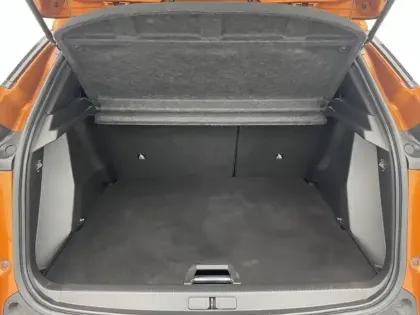 Photo 12 Peugeot 2008  PureTech 130 S&S EAT8