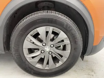 Photo 17 Peugeot 2008  PureTech 130 S&S EAT8