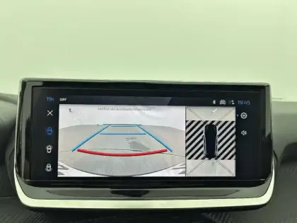 Photo 29 Peugeot 208  Hybrid 110 ch e-DCS6