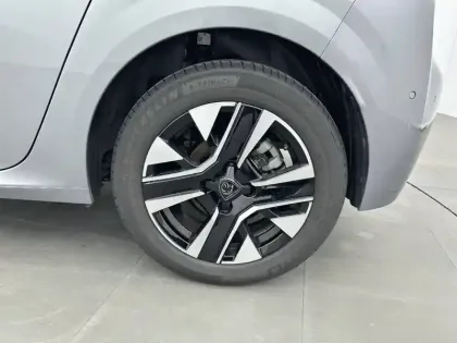 Photo 12 Peugeot 208  Hybrid 110 ch e-DCS6