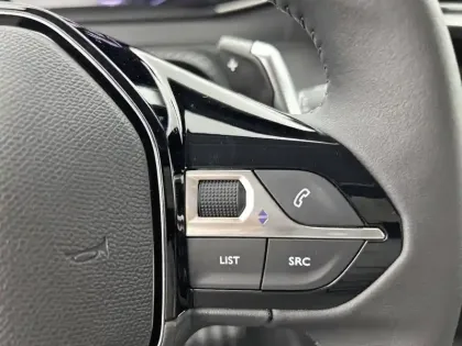 Photo 24 Peugeot 208  Hybrid 110 ch e-DCS6