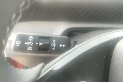 Photo 16 Citroën C3  Hybride 110 ch Automatique