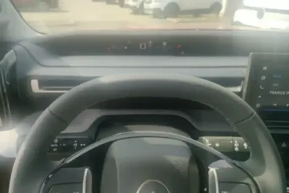 Photo 14 Citroën C3  Hybride 110 ch Automatique