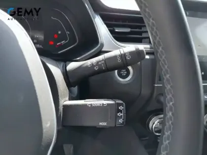 Photo 22 Renault Captur  E-Tech 145 - 21