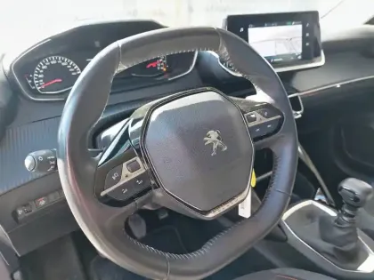 Photo 8 Peugeot 208  BlueHDi 100 S&S BVM6