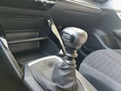 Photo 13 Peugeot 208  BlueHDi 100 S&S BVM6