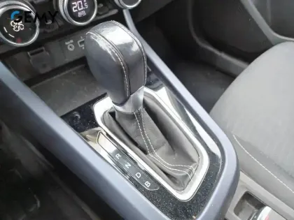 Photo 17 Renault Arkana  E-Tech 145