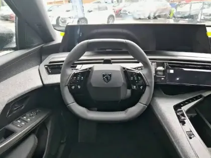 Photo 8 Peugeot 5008  Hybrid 145 ch e-DCS6