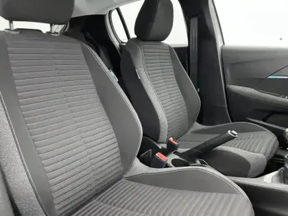 Photo 31 Peugeot 208  PureTech 100 S&S BVM6