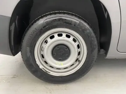 Photo 18 Peugeot Partner  FOURGON M 650 KG BLUEHDI 100 S&S BVM6