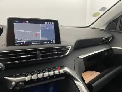 Photo 27 Peugeot 3008  BlueHDi 130ch S&S EAT8