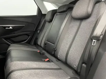 Photo 14 Peugeot 3008  BlueHDi 130ch S&S EAT8