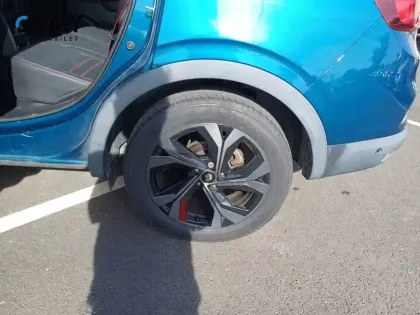 Photo 10 Renault Arkana  TCe 140 EDC FAP - 21B