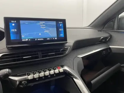 Photo 27 Peugeot 3008  BlueHDi 130ch S&S EAT8