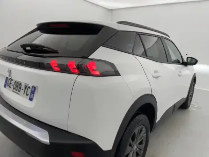 Photo 30 Peugeot 2008  PureTech 100 S&S BVM6