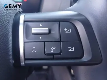 Photo 13 Citroën C4 e- 136 ch Automatique