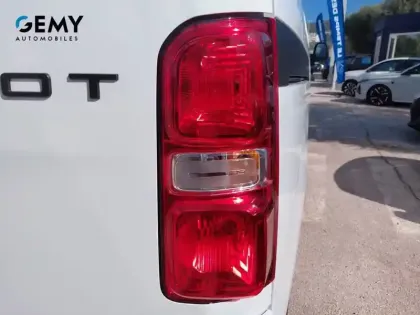 Photo 18 Peugeot Expert  FGN M DIESEL 180 CH AUTOMATIQUE