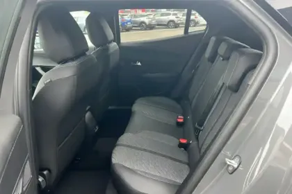 Photo 10 Peugeot 2008  Electrique 54 kWh 156 ch