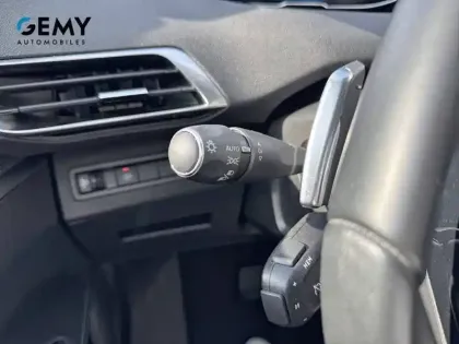 Photo 21 Peugeot 5008  BlueHDi 130ch S&S EAT8