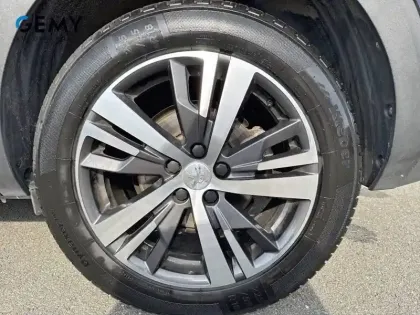 Photo 10 Peugeot 5008  BlueHDi 130ch S&S EAT8