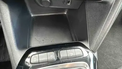 Photo 19 Opel Corsa  1.2 Turbo 100 ch BVM6