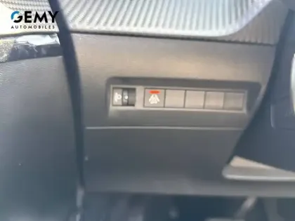 Photo 18 Peugeot 208  Electrique 50 kWh 136ch