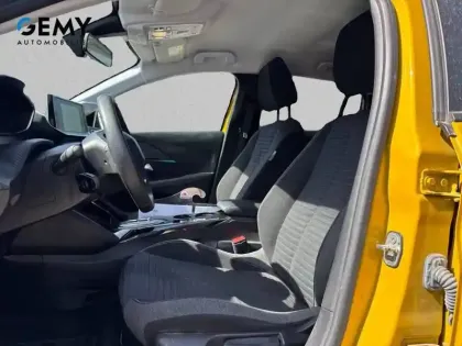 Photo 8 Peugeot 208  Electrique 50 kWh 136ch