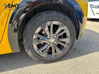 Photo 10 Peugeot 208  Electrique 50 kWh 136ch