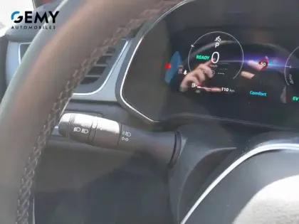 Photo 22 Renault Captur  E-Tech full hybrid 145 ch