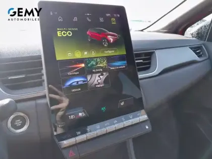 Photo 29 Renault Captur  E-Tech full hybrid 145 ch