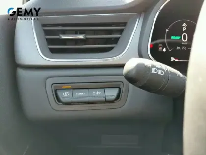 Photo 18 Renault Captur  E-Tech full hybrid 145 ch