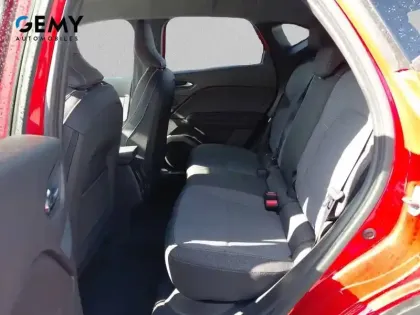 Photo 9 Renault Captur  E-Tech full hybrid 145 ch