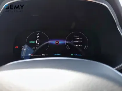 Photo 19 Renault Captur  E-Tech full hybrid 145 ch