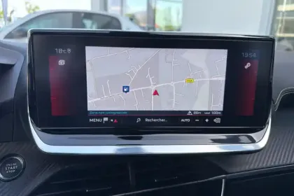 Photo 19 Peugeot 208  PureTech 130 S&S EAT8